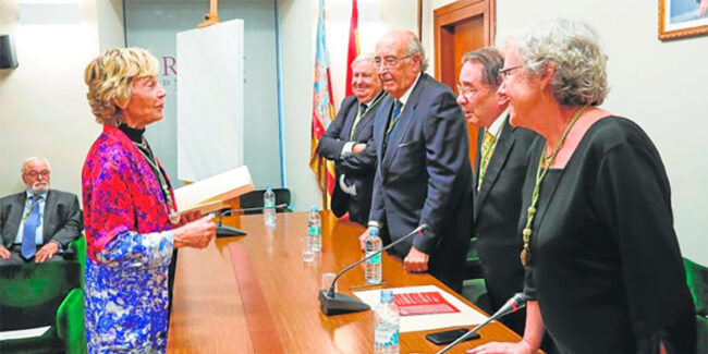 Soledad Sevilla defiende «los eternos valores del arte como cura de la sociedad»