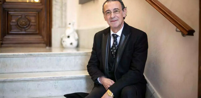 Adiós a Miguel Ángel Gómez-Martínez, el maestro de la Orquestra de València que dirigía sin partitura