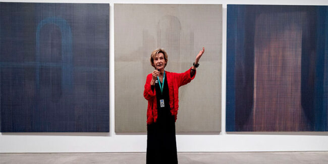 La artista valenciana que lleva pintando el mismo cuadro toda su vida