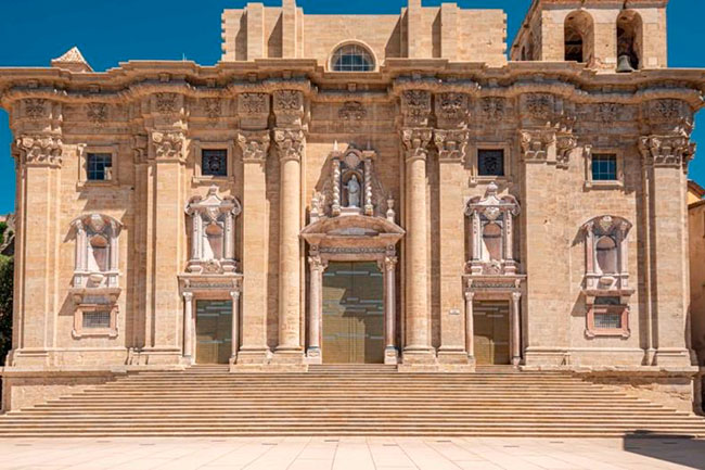 Fachada de la Catedral